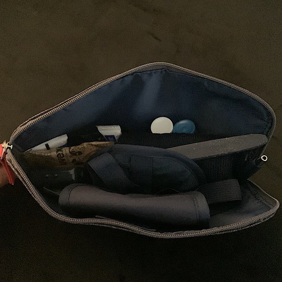 On the go travel essentials ✈️🚗🚍⛴️⛵️🏍️🚁🚊🚲🚕🧳💼🎒👜 - Picture 12 of 12